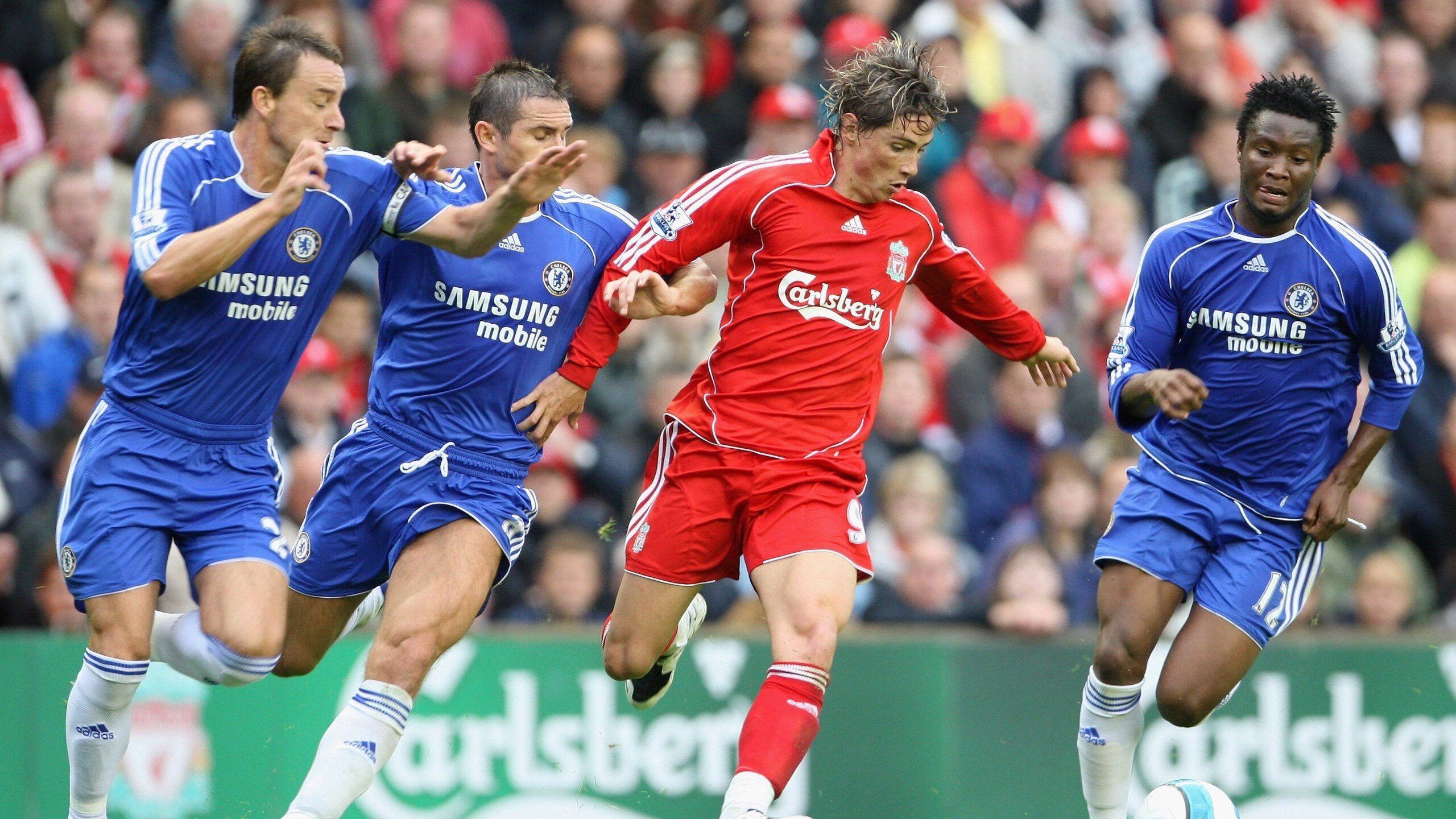 西亚卡姆连续十场比赛得分超过刷新纪录，巴塞罗那不断突破！热度持续攀升